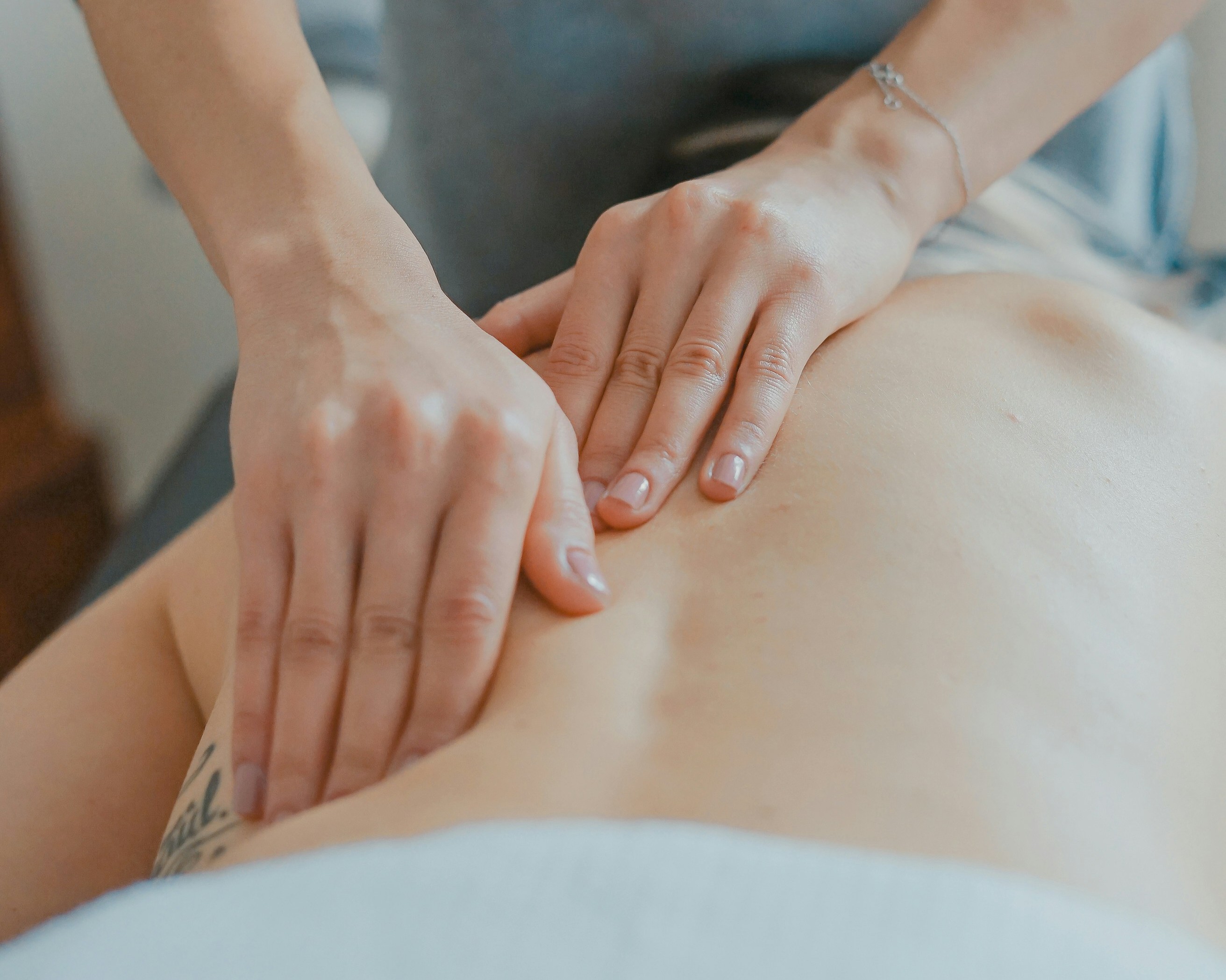 Therapeutic treatment in a calm clinical setting